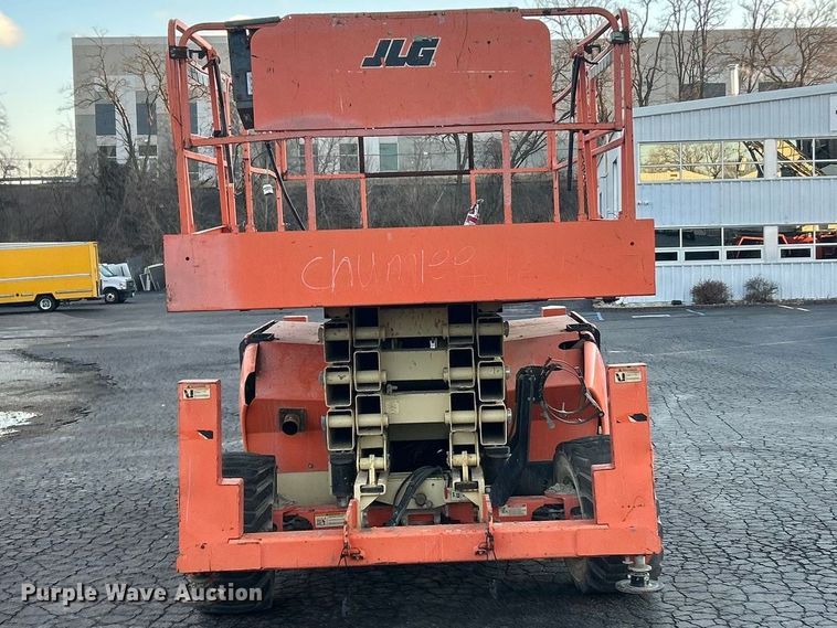 image for item FC5055 2011 JLG 4394RT scissor lift