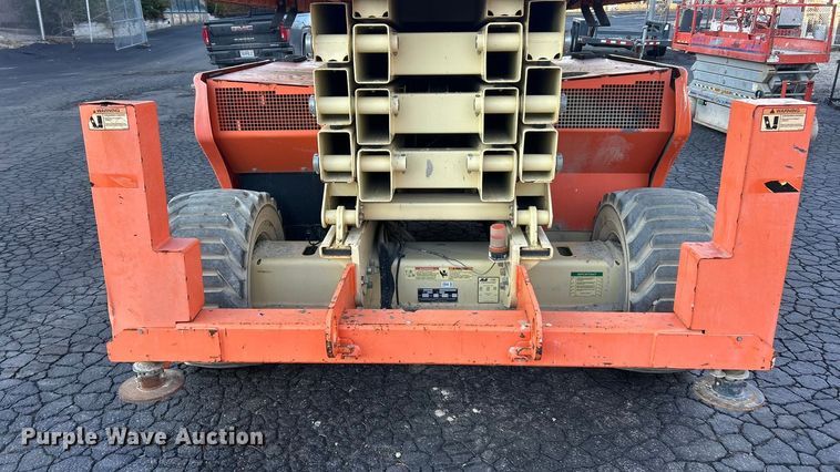 image for item FC5055 2011 JLG 4394RT scissor lift