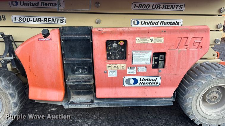 image for item FC5055 2011 JLG 4394RT scissor lift