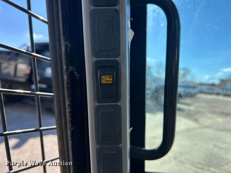 image for item FC5064 2017 Case TR310 tracked skid steer loader