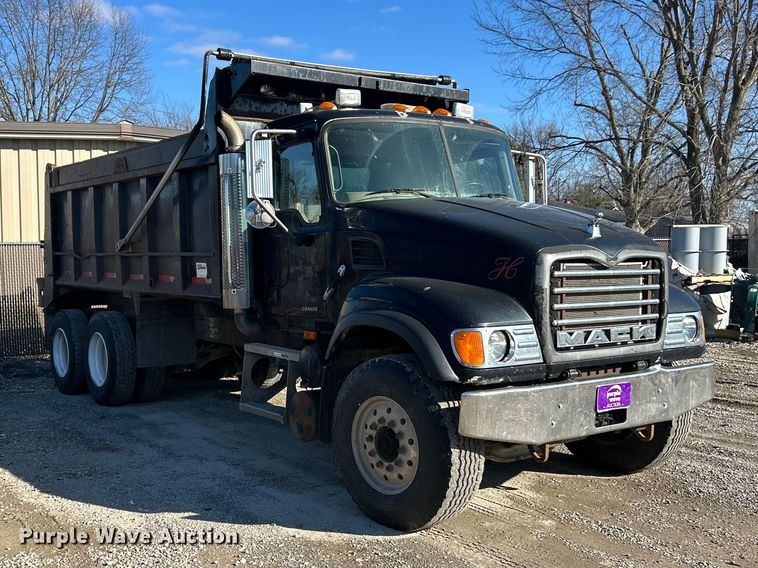 image for item FC5069 2006 Mack CV713 dump truck