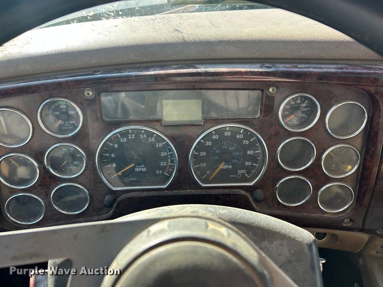 image for item FC5069 2006 Mack CV713 dump truck