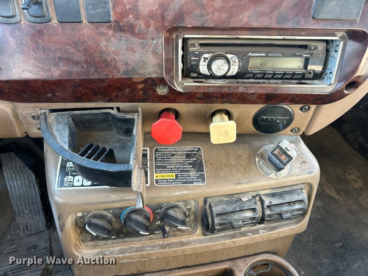 image for item FC5069 2006 Mack CV713 dump truck