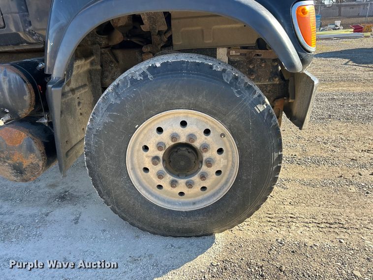 image for item FC5069 2006 Mack CV713 dump truck