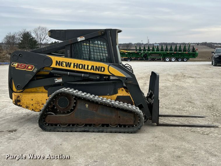 image for item FC5070 New Holland C190 skid steer loader