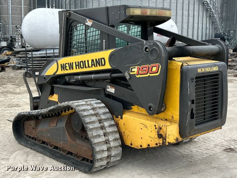 image for item FC5070 New Holland C190 skid steer loader