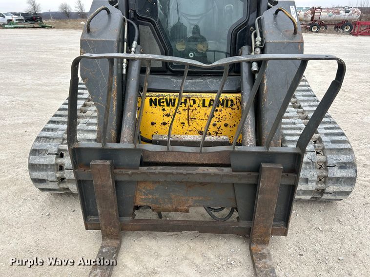 image for item FC5070 New Holland C190 skid steer loader