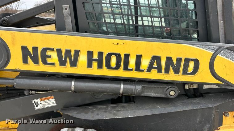 image for item FC5070 New Holland C190 skid steer loader