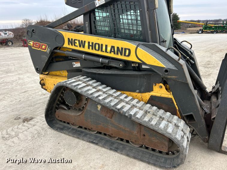 image for item FC5070 New Holland C190 skid steer loader