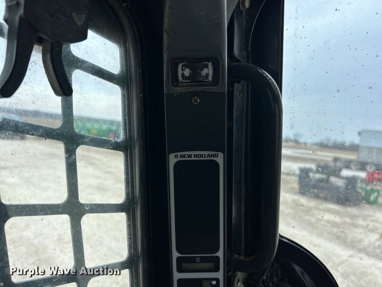 image for item FC5070 New Holland C190 skid steer loader