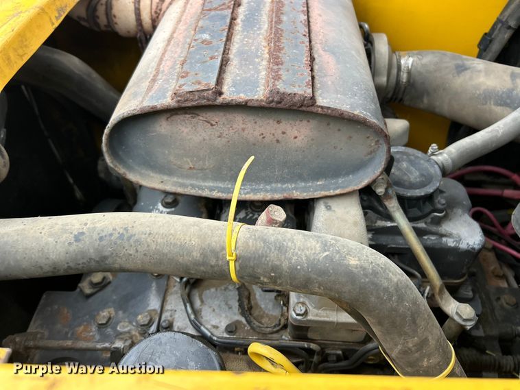 image for item FC5070 New Holland C190 skid steer loader