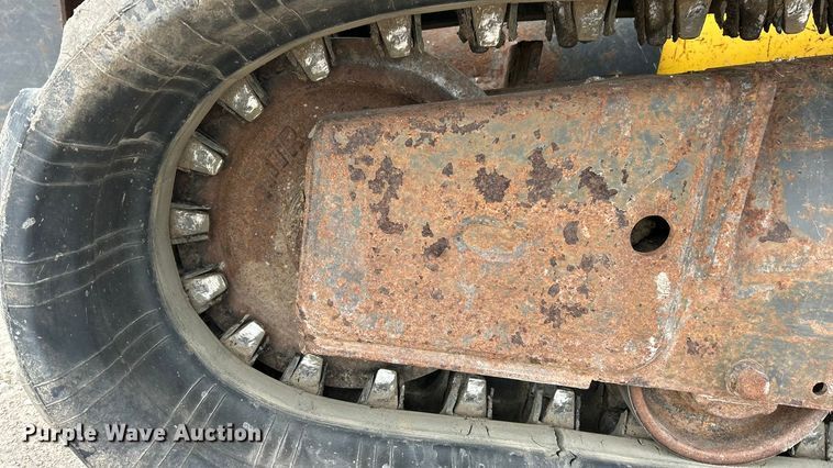 image for item FC5070 New Holland C190 skid steer loader