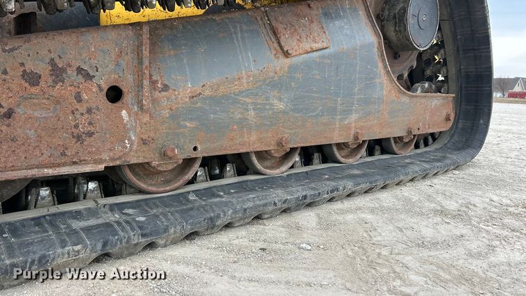 image for item FC5070 New Holland C190 skid steer loader