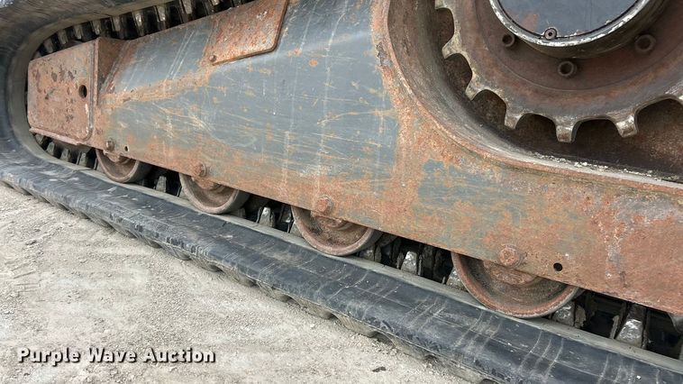 image for item FC5070 New Holland C190 skid steer loader