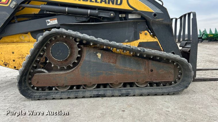 image for item FC5070 New Holland C190 skid steer loader