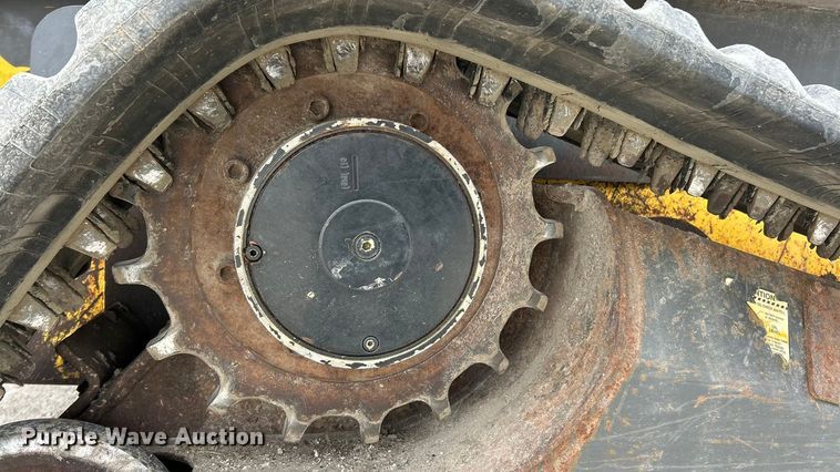 image for item FC5070 New Holland C190 skid steer loader