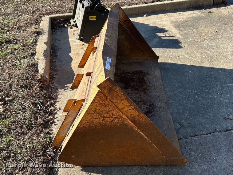 image for item FC5096 Skid steer bucket