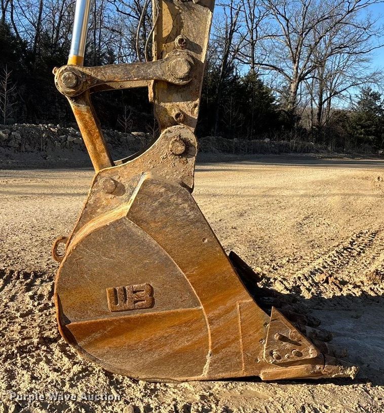 image for item FG0079 2006 Komatsu PC400LC-7E0 excavator