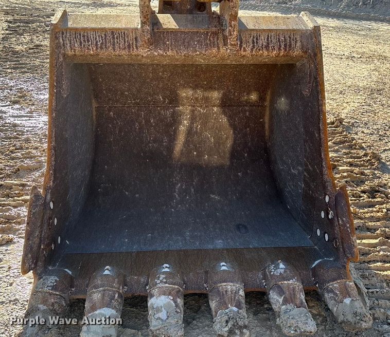 image for item FG0079 2006 Komatsu PC400LC-7E0 excavator