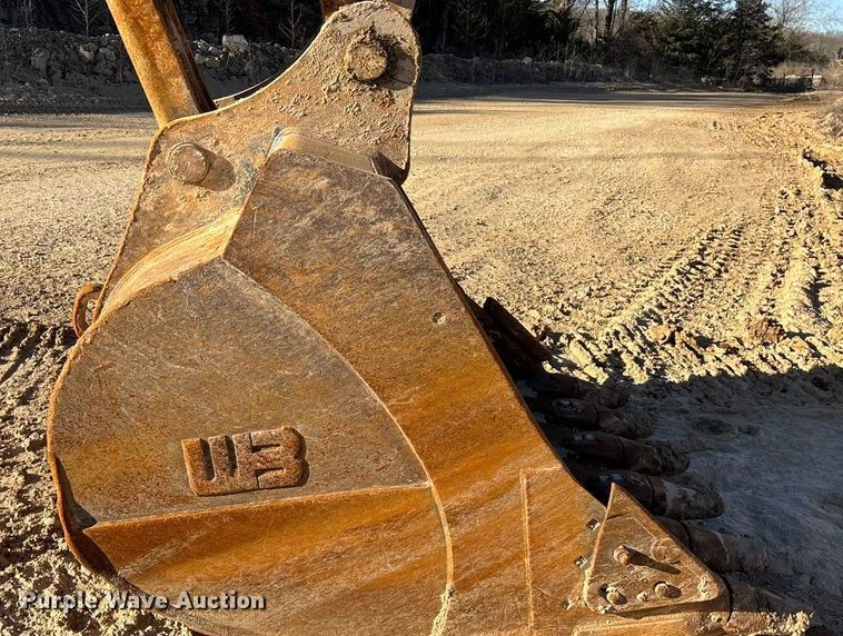 image for item FG0079 2006 Komatsu PC400LC-7E0 excavator