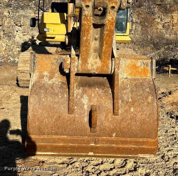 image for item FG0079 2006 Komatsu PC400LC-7E0 excavator