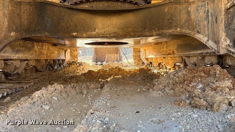 image for item FG0079 2006 Komatsu PC400LC-7E0 excavator