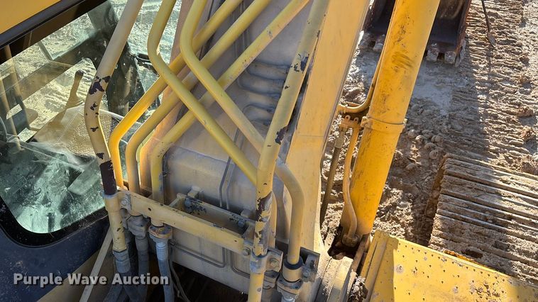 image for item FG0079 2006 Komatsu PC400LC-7E0 excavator