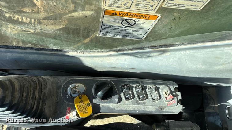 image for item FG0079 2006 Komatsu PC400LC-7E0 excavator