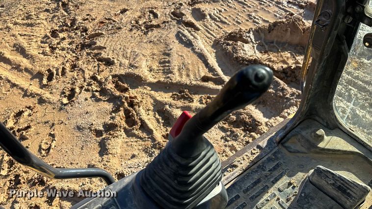 image for item FG0079 2006 Komatsu PC400LC-7E0 excavator