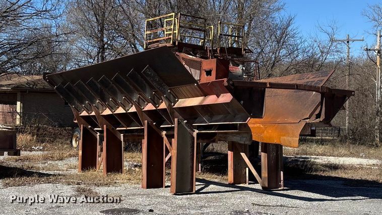 image for item FG0083 Pioneer 2854 jaw crusher