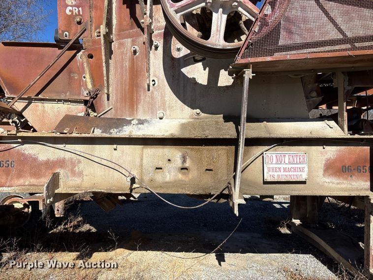image for item FG0083 Pioneer 2854 jaw crusher
