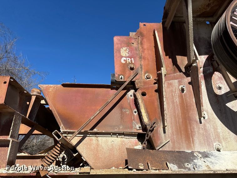 image for item FG0083 Pioneer 2854 jaw crusher