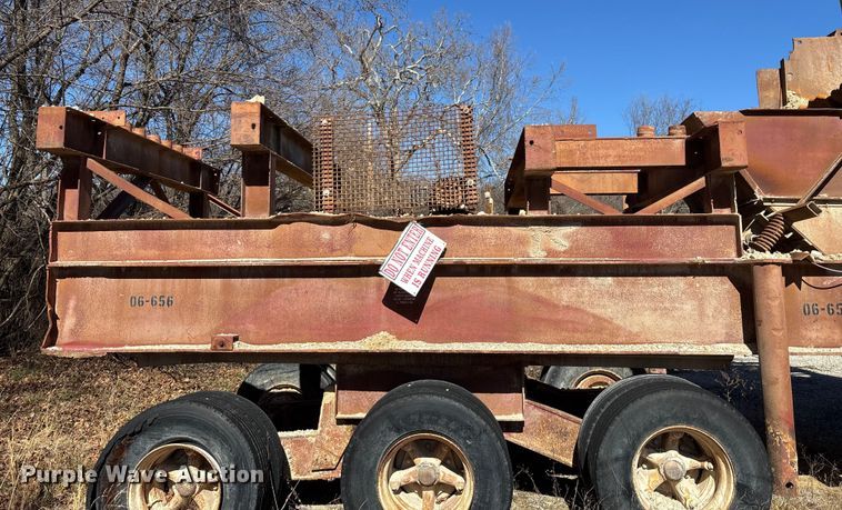 image for item FG0083 Pioneer 2854 jaw crusher