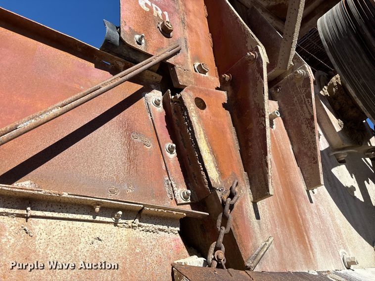 image for item FG0083 Pioneer 2854 jaw crusher