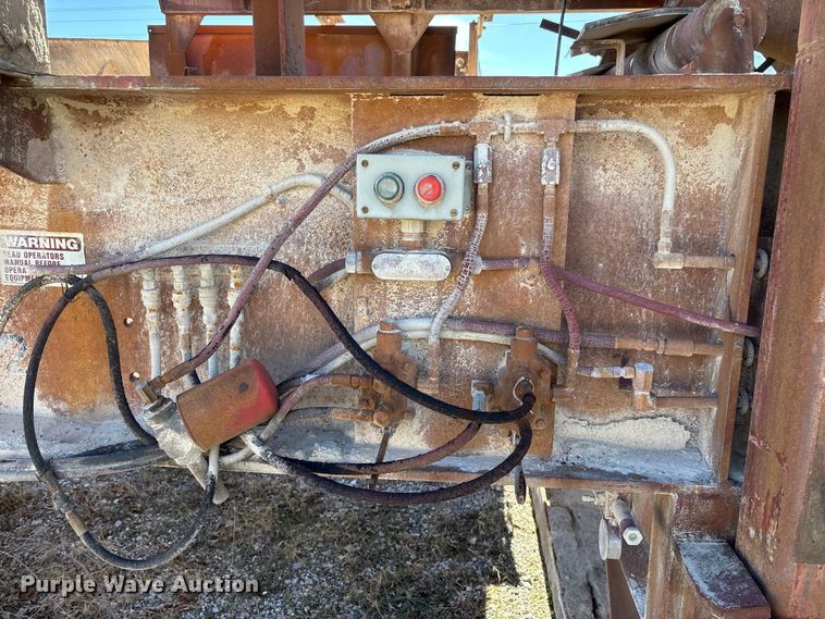 image for item FG0083 Pioneer 2854 jaw crusher