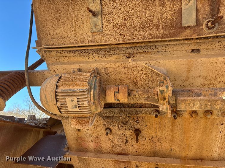 image for item FG0083 Pioneer 2854 jaw crusher