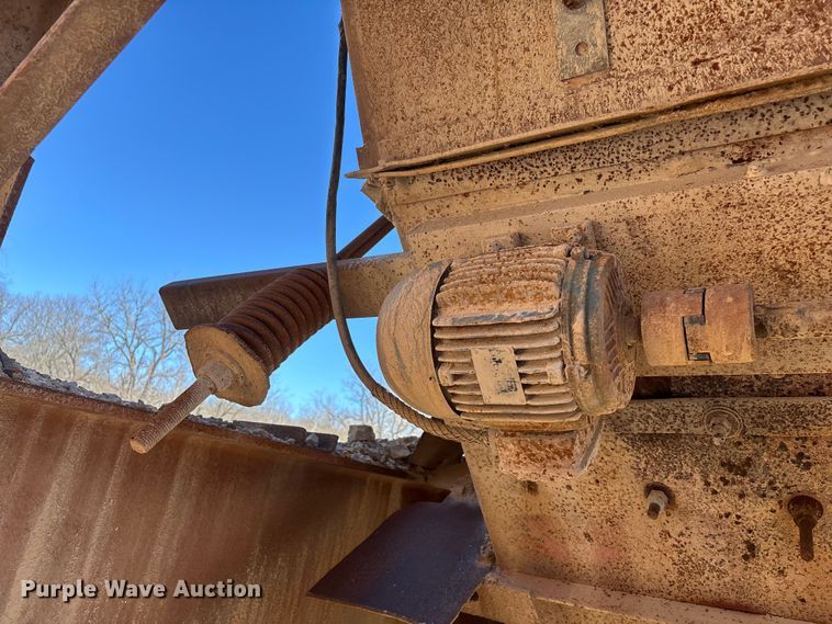 image for item FG0083 Pioneer 2854 jaw crusher