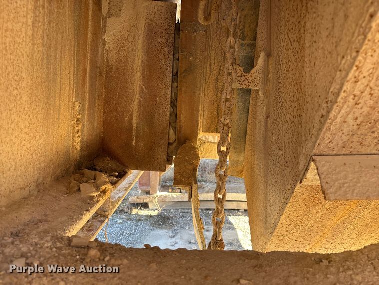 image for item FG0083 Pioneer 2854 jaw crusher