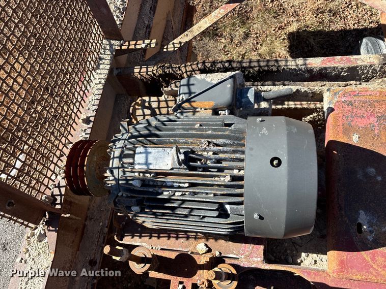 image for item FG0083 Pioneer 2854 jaw crusher