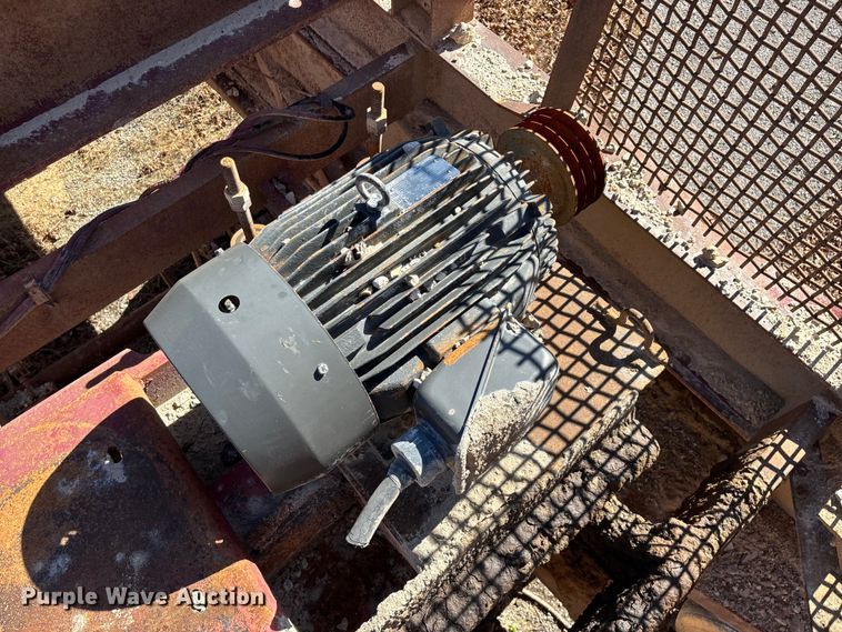 image for item FG0083 Pioneer 2854 jaw crusher