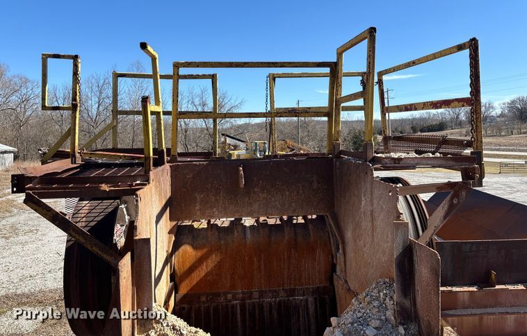 image for item FG0083 Pioneer 2854 jaw crusher