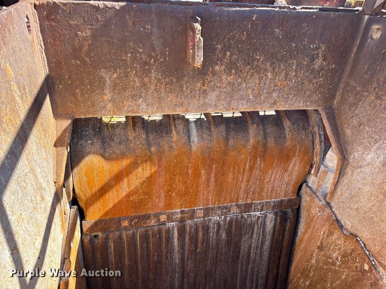 image for item FG0083 Pioneer 2854 jaw crusher