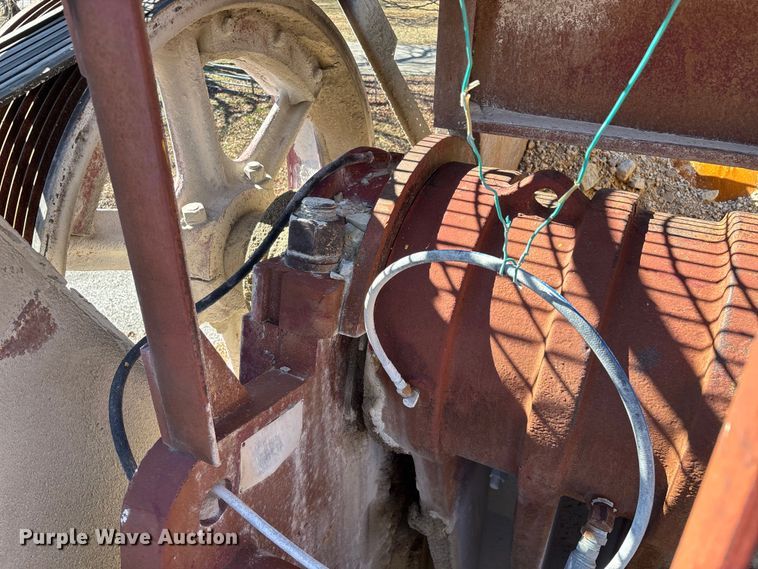 image for item FG0083 Pioneer 2854 jaw crusher