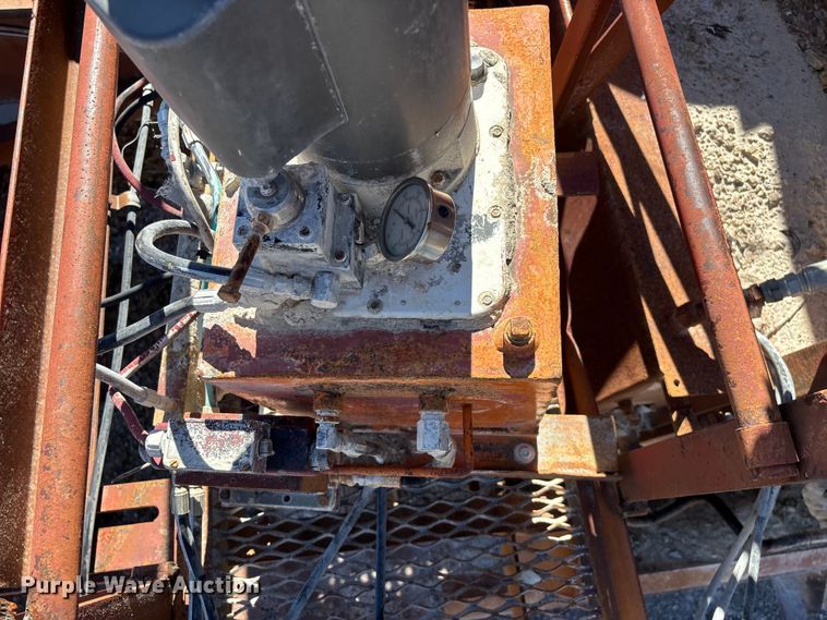 image for item FG0083 Pioneer 2854 jaw crusher