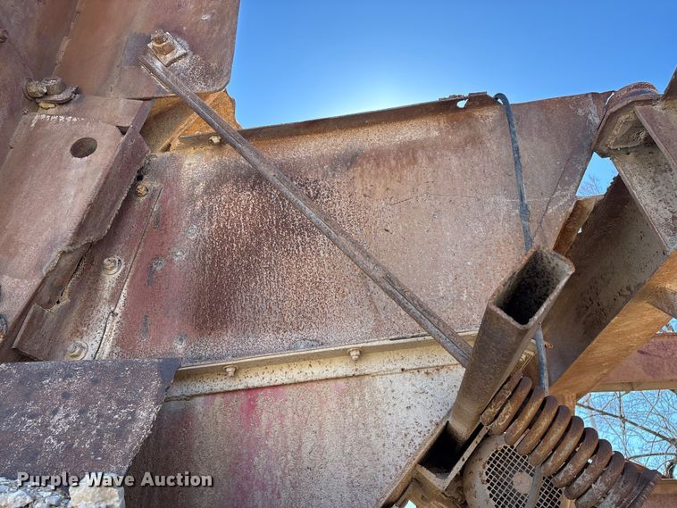 image for item FG0083 Pioneer 2854 jaw crusher