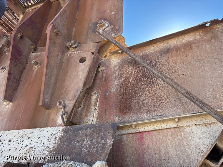 image for item FG0083 Pioneer 2854 jaw crusher