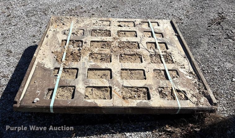 image for item FG0083 Pioneer 2854 jaw crusher