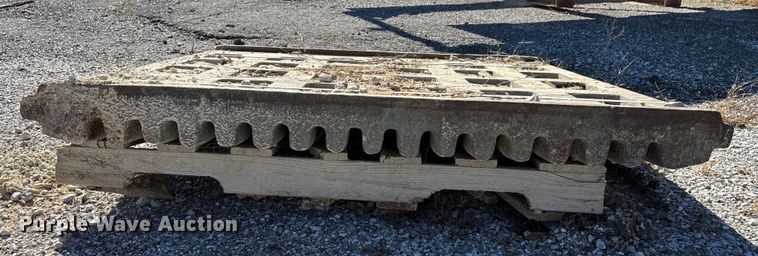 image for item FG0083 Pioneer 2854 jaw crusher