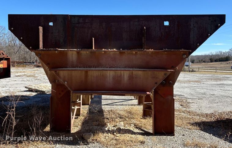 image for item FG0083 Pioneer 2854 jaw crusher