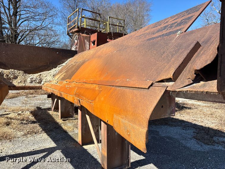 image for item FG0083 Pioneer 2854 jaw crusher